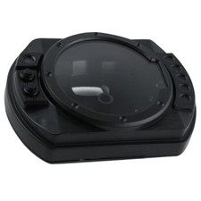 UNE VITRE PLASTIQUE ENTOURAGE