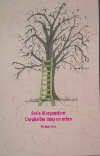 Orpheline dans arbre - l'orpheline,