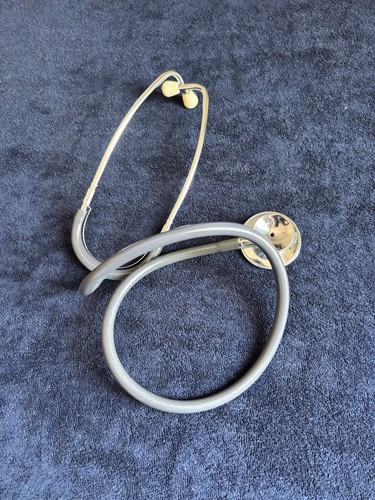 Stéthoscope - ,