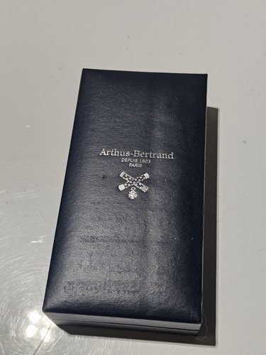 Coffret signé