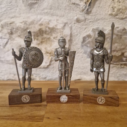Lot statuettes étain - 3,