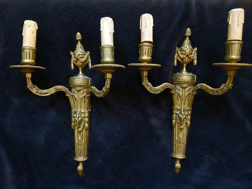 Appliques en bronze de - ou,