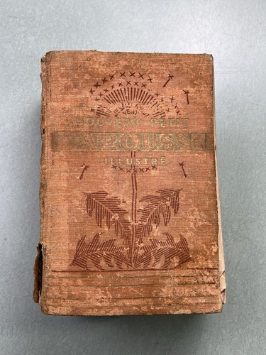 Nouveau petit larousse - nouveau,