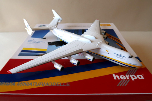 Herpa 400 antonov airlines - 1/400°,