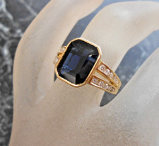 Superbe  bague or 18 K sertie saphir de 3 ct  et diamants   poincon  750  T 52