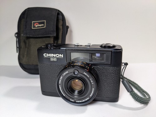 Ancien appareil photo compact - photo,