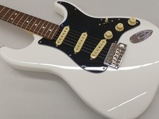 [Fender] Guitare électrique