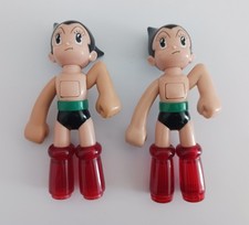 2 FIGURINES ASTRO BOY LE PETIT ROBOT 2004 TEZUKA