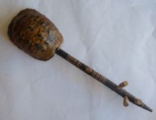 OBJET ETHNIQUE ANCIEN INSTRUMENT DE MUSIQUE tortu e guitare Africain l 58cm