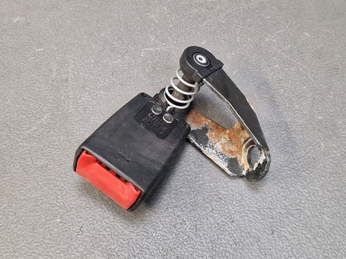 Attache ceinture sécurité
