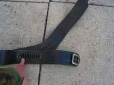 ceinture de chasse  en cuir    ( u ls28 )