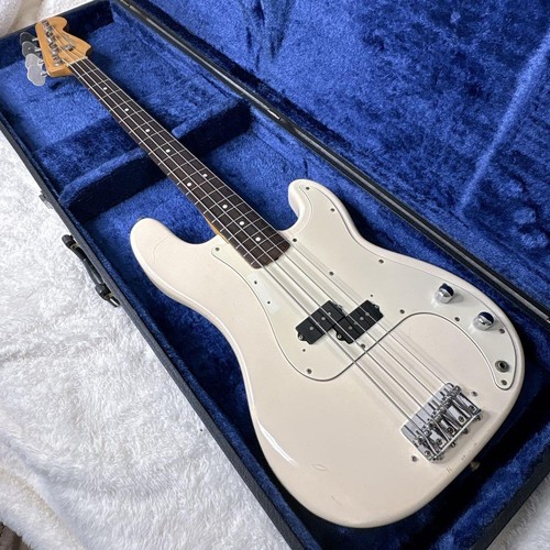 Guitare basse électrique