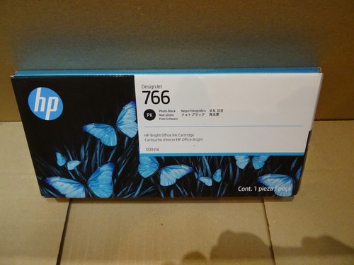 766 photo black cyan - photo,
