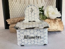 625⚜️ Ancienne Boîte D'allumettes en Tôle Émaillée Vintage Hauteur 16,5 Cm