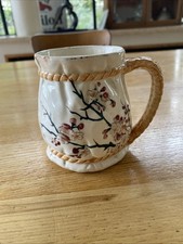 Mug au ravissant décor floral en faïence de Lunéville Keller & Guérin
