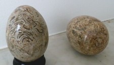 2 OEUFS DE COLLECTION  -