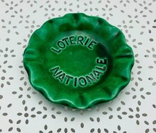 Ancien cendrier publicitaire rond céramique vert Loterie Nationale 13 x 3 cm env