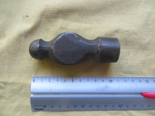 Outil ancien tête de - outil,