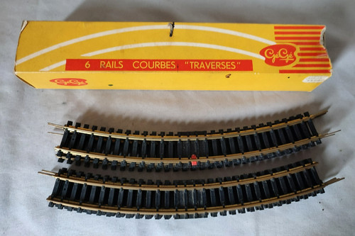 Ancien boite rails courbes - 6,