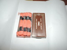 lot 8 ) 2 x 10  echevettes de laine COLBERT DMC 8 m tapisserie VOIR DESCRIPTIF