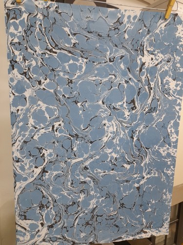 Papier marbré à la cuve de