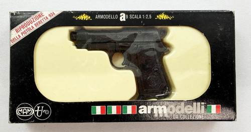 Reproduction pistolet beretta - reproduction,