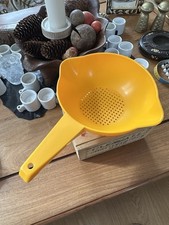 Petite passoire vintage