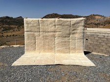 Tapis berbère en laine ivoire