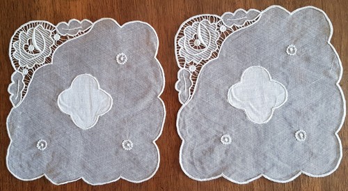 Napperons anciens en - -anciens, tulle