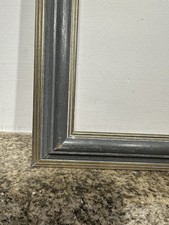 Cadre ancien mouluré 8F