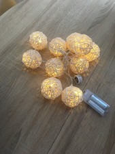 Guirlande lumineuse  boules rotin LED