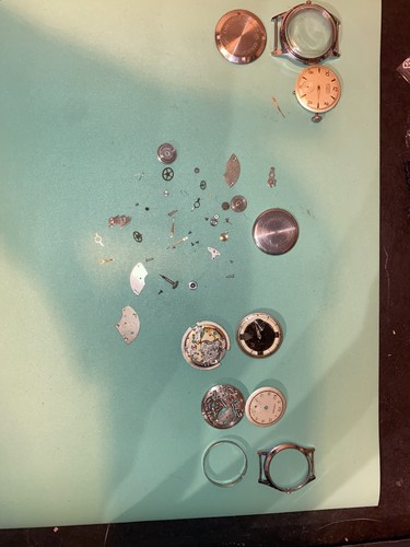 Lot pièces détachées montre