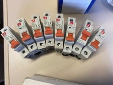 11 x plusieurs sauveteurs Bkn