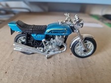 MOTO KAWASAKI 750 cc