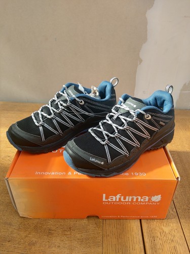 Paire chaussure randonné - chaussure,