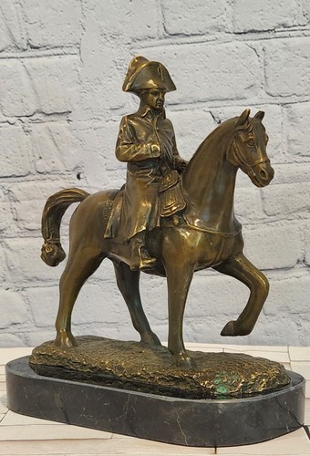 Statue sculpture bronze - statue,