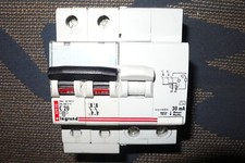 DISJONCTEUR DIFFERENTIEL