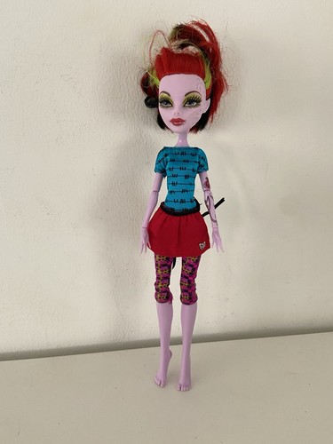 Poupée monster high - poupée, –