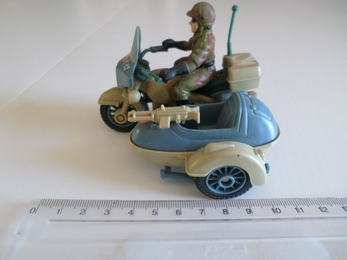 Moto modele side - car, militaire