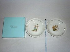 Lot de 2 assiettes en
