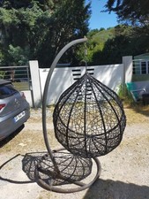 Fauteuil oeuf suspendu ajouré avec coussin gris