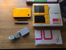 Nintendo DSi XL Yellow Game