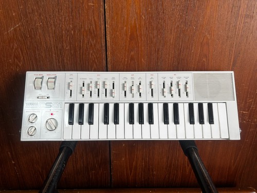 Yamaha cs01 rare - yamaha,