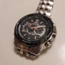 c Montre pour homme radiocommandée solaire EDIFICE EQW-M710 utilisée du Japon
