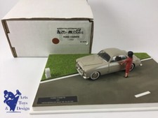 1/43 HECO MODELES DIORAMA FORD COMETE 1953 AVEC CONDUCTRICE NO AMR BBR MCM ABC