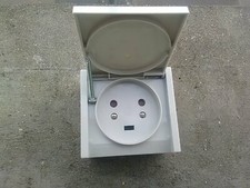 legrand 1 prise femelle socle