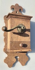 antique grand moulin à café murale en chêne et bronze  type boite aux lettres