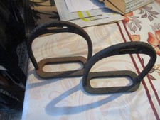 allemand WW1 , 2 étriers de cavalerie