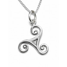 Collier pendentif triskèle en