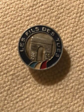 Militaria insigne de boutonnière Les fils des tués